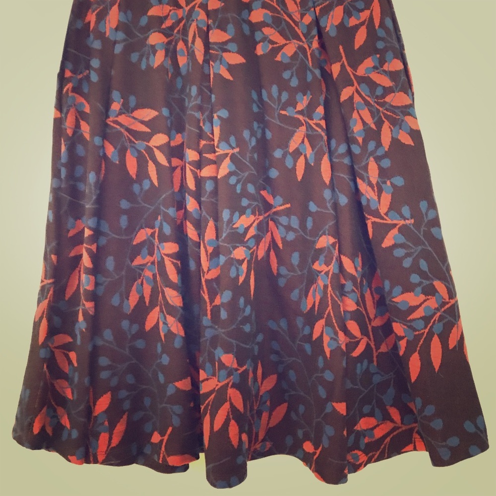 Jacquard floral Madison pleated skirt w/ pockets